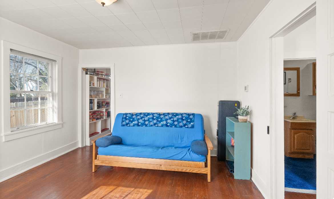 Garrell Group Top Leesburg Realtor 224 South St SE web 08