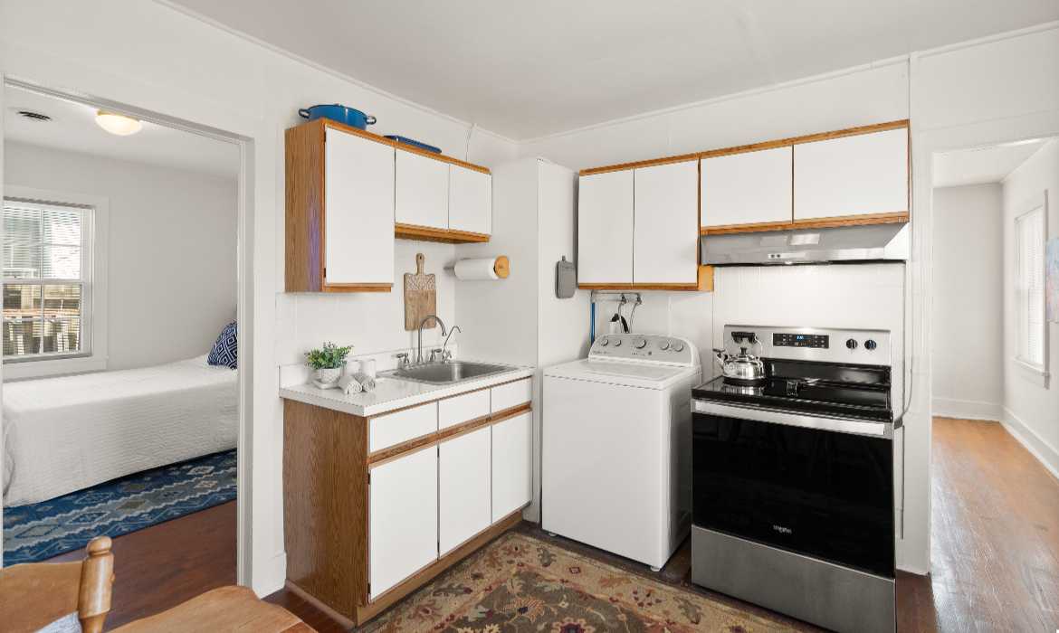 Garrell Group Top Leesburg Realtor 224 South St SE web 14