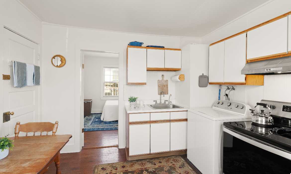 Garrell Group Top Leesburg Realtor 224 South St SE web 15