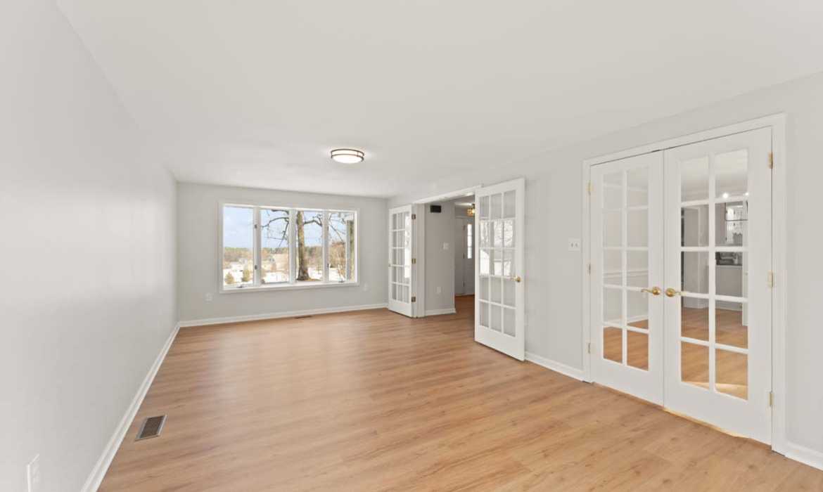 Garrell Group Top Leesburg Realtor 41780 Conklin Dr web 12