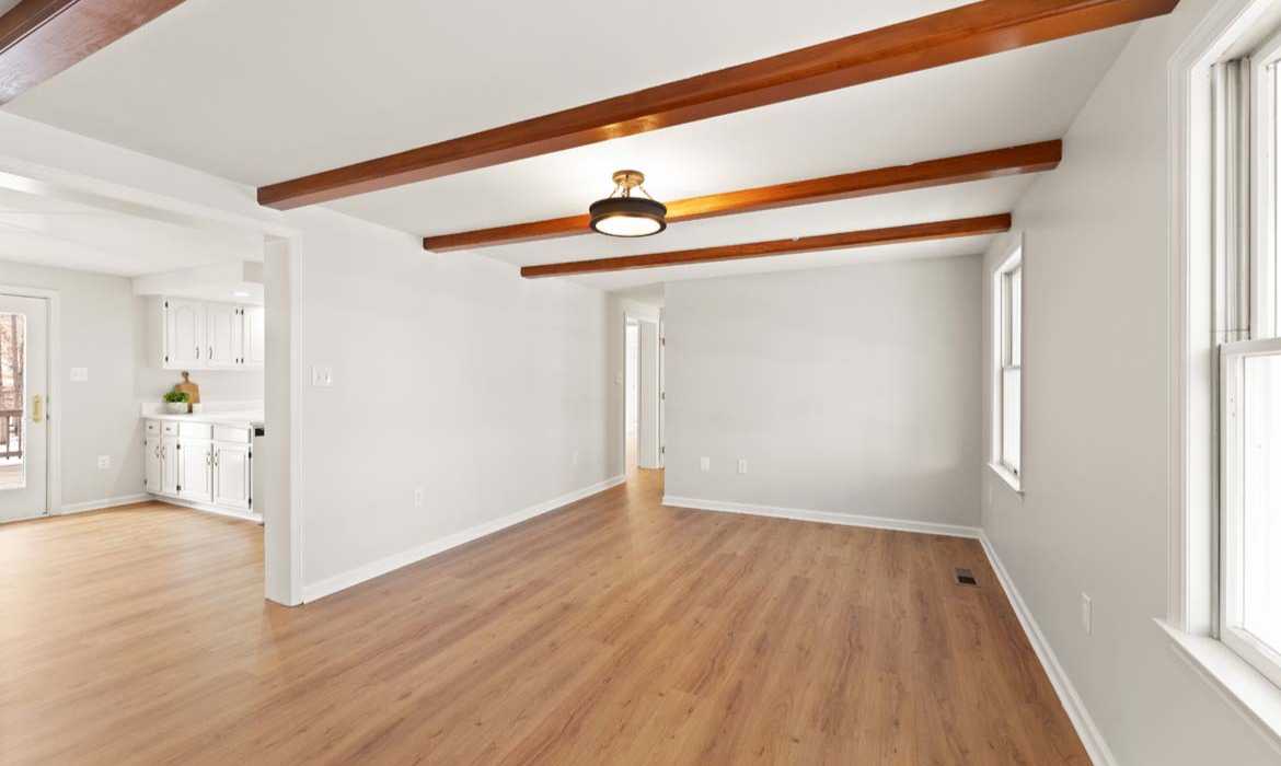 Garrell Group Top Leesburg Realtor 41780 Conklin Dr web 22