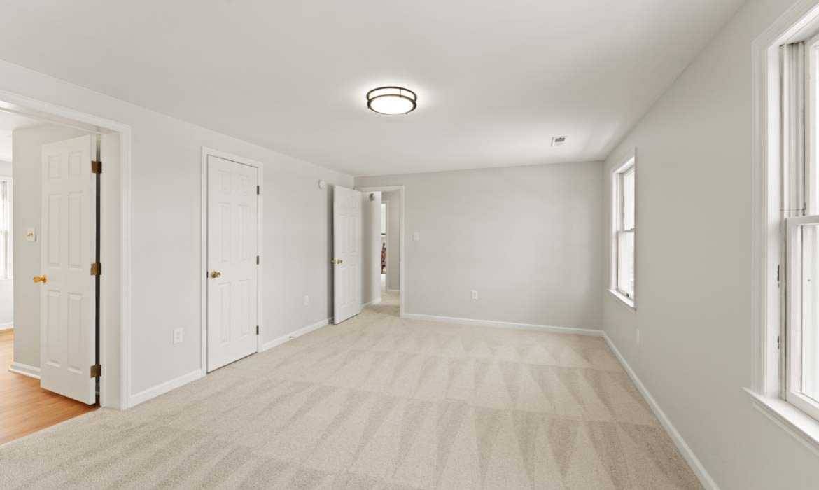 Garrell Group Top Leesburg Realtor 41780 Conklin Dr web 28