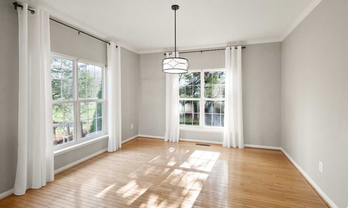 Garrell Group Top Leesburg Realtor 43229 Cavell Ct web 10