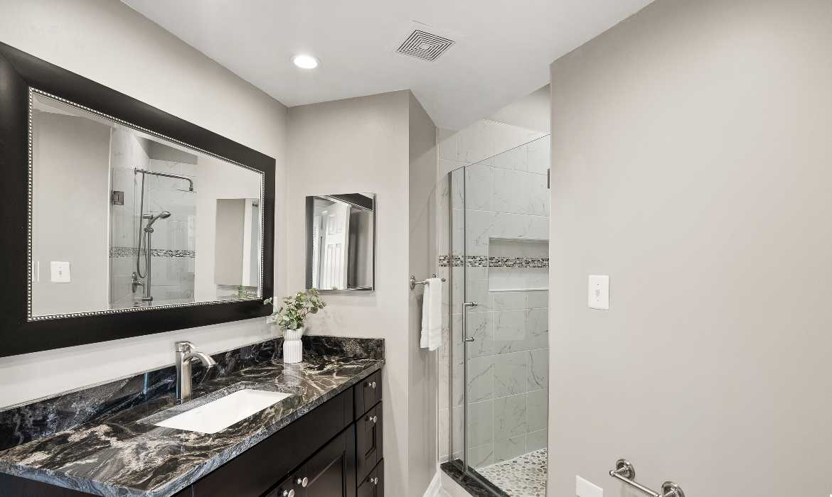 Garrell Group Top Leesburg Realtor 43229 Cavell Ct web 20