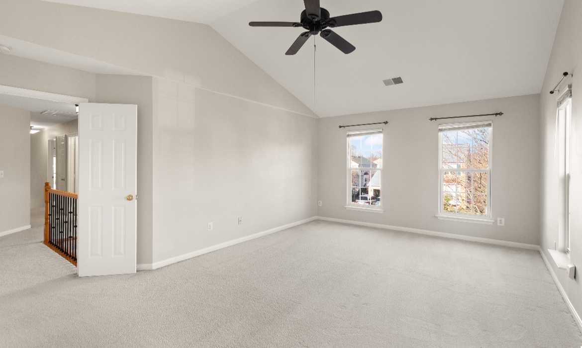 Garrell Group Top Leesburg Realtor 43229 Cavell Ct web 24