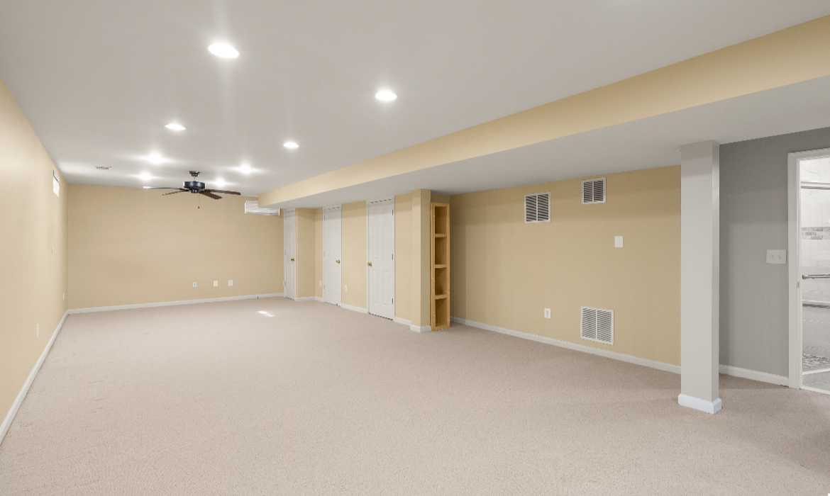 Garrell Group Top Leesburg Realtor 43229 Cavell Ct web 39