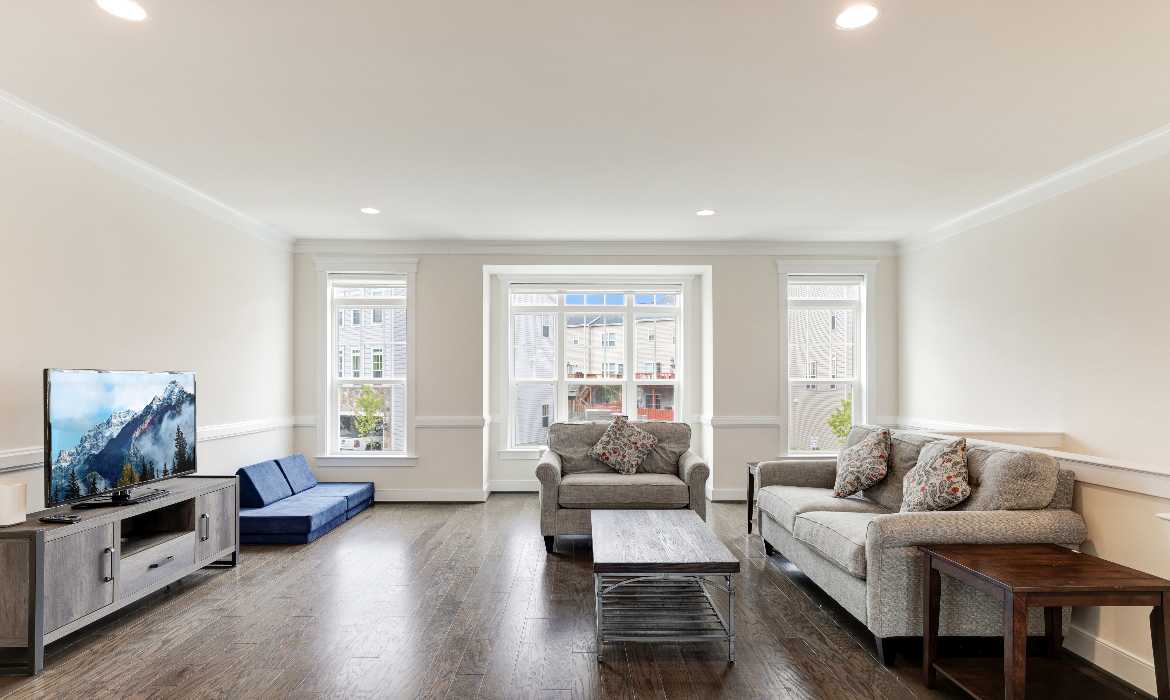 Garrell Group Top Purcellville Realtor 230 Upper Brook Ter web 13