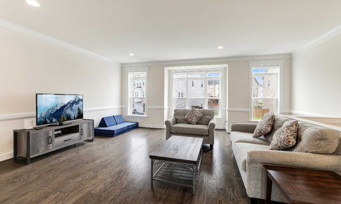 Garrell Group Top Purcellville Realtor 230 Upper Brook Ter web 14