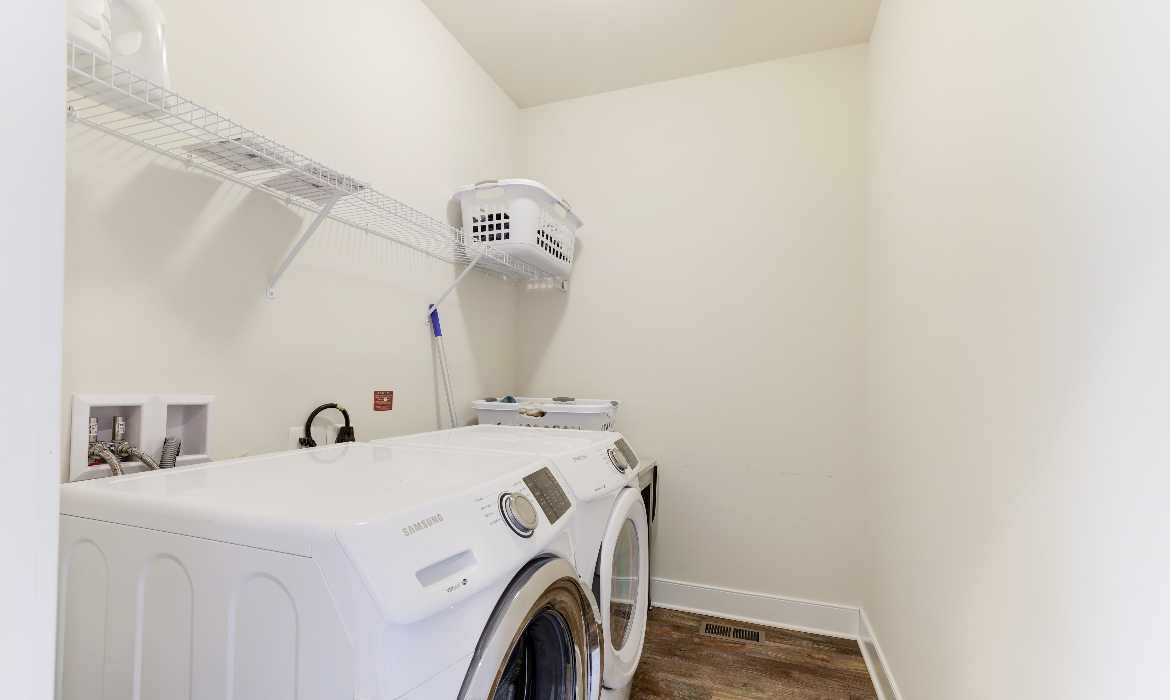 Garrell Group Top Purcellville Realtor 230 Upper Brook Ter web 26