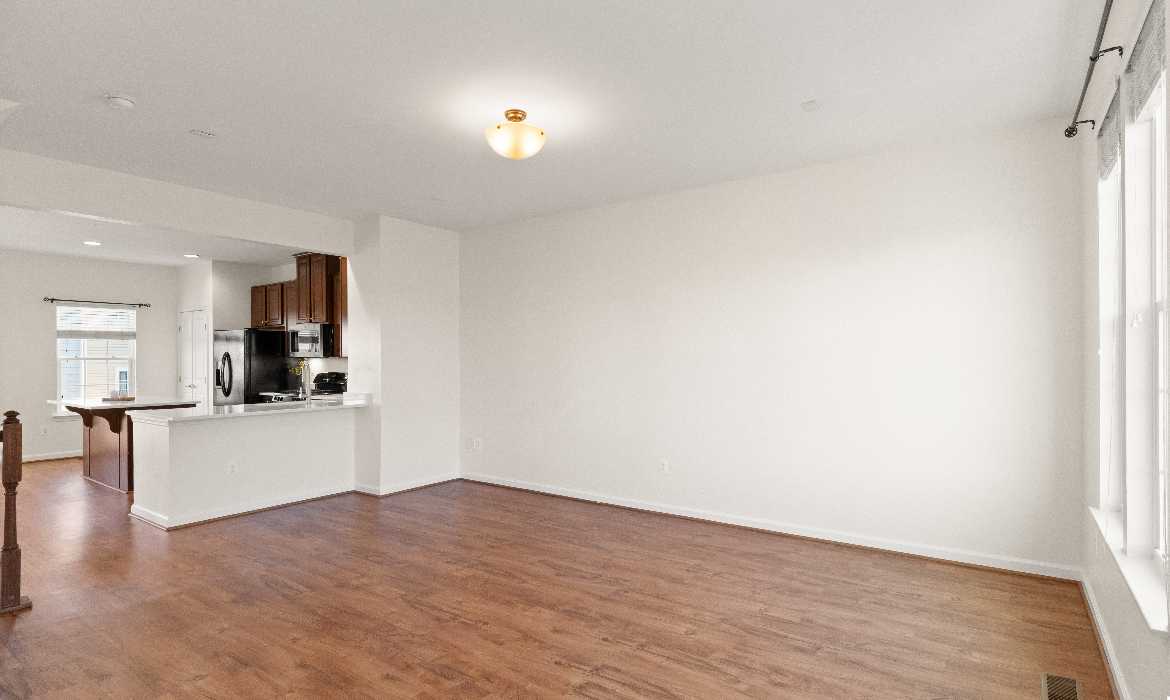 Garrell Group Top Stephenson Realtor 108 Domino Ct web 09