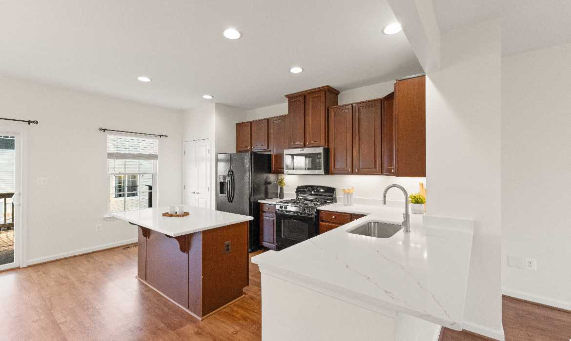 Garrell Group Top Stephenson Realtor 108 Domino Ct web 13