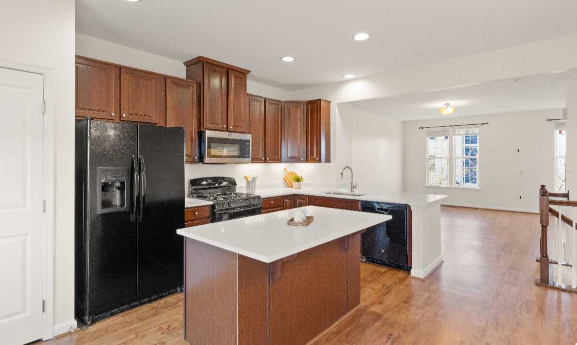 Garrell Group Top Stephenson Realtor 108 Domino Ct web 14