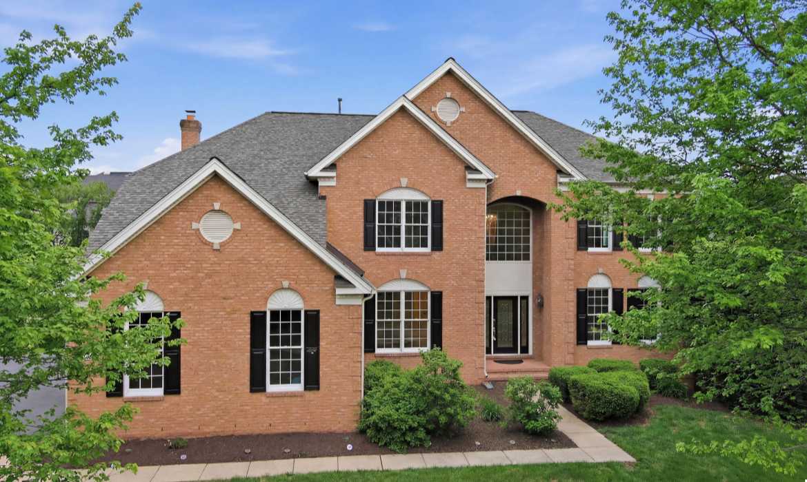 Garrell Group Top Ashburn Realtor 20210 Kiawah Island Dr web 02