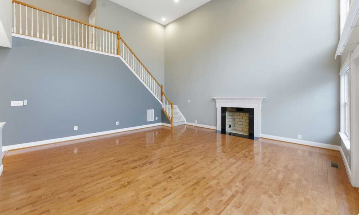 Garrell Group Top Ashburn Realtor 20210 Kiawah Island Dr web 08