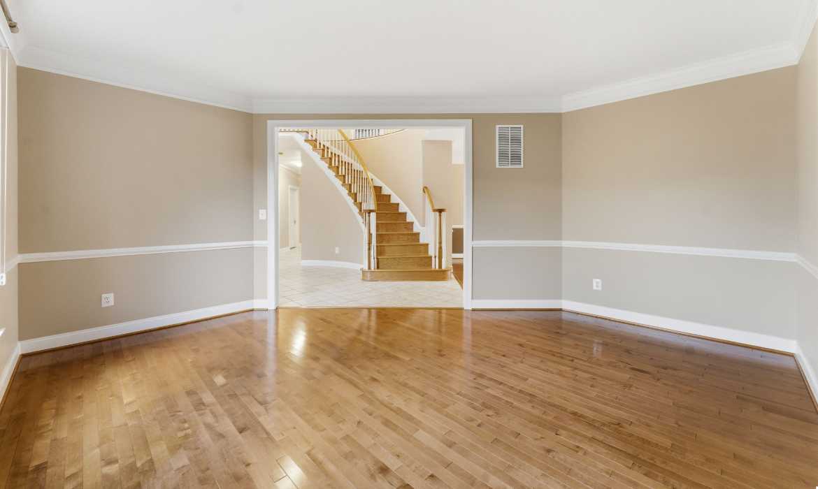 Garrell Group Top Ashburn Realtor 20210 Kiawah Island Dr web 13