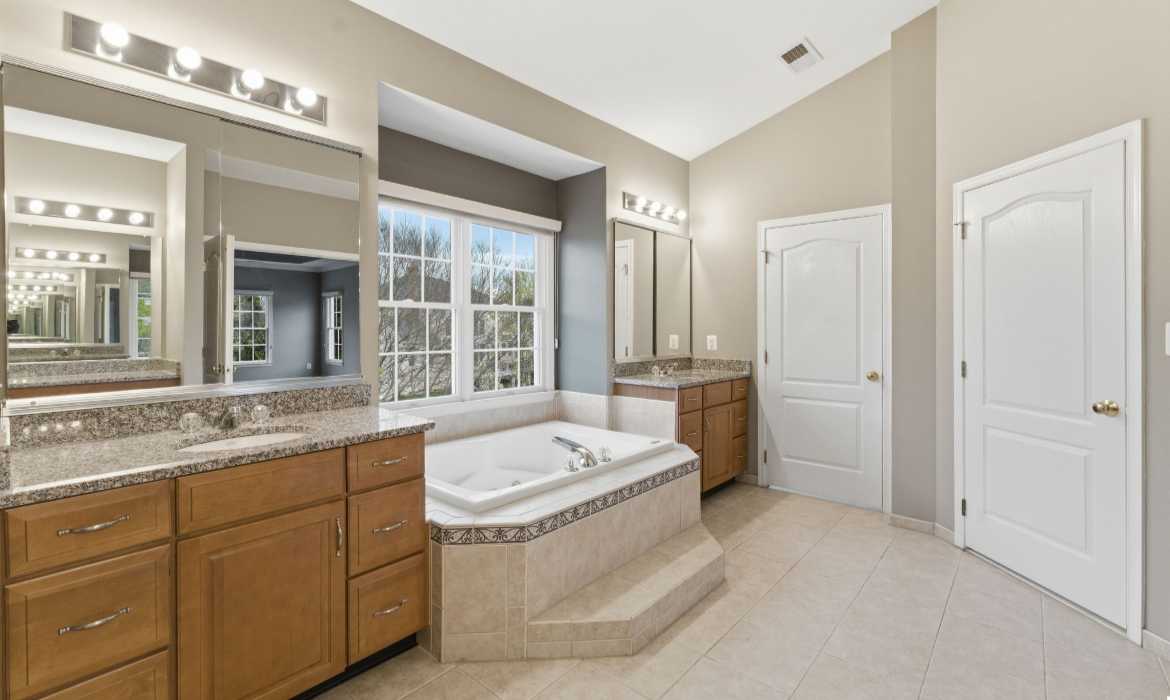 Garrell Group Top Ashburn Realtor 20210 Kiawah Island Dr web 23