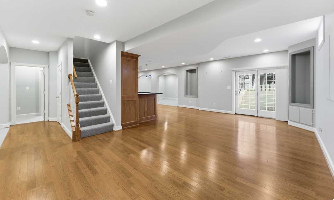 Garrell Group Top Ashburn Realtor 20210 Kiawah Island Dr web 34