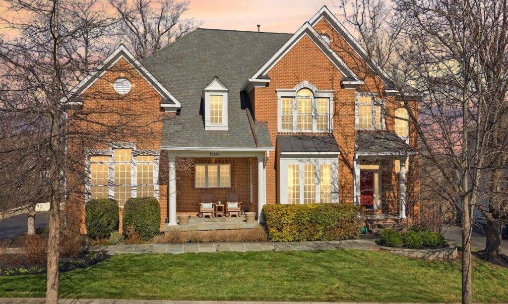 Garrell Group Top Lansdowne Realtor 43466 Squirrel Ridge Pl Twilight Front View