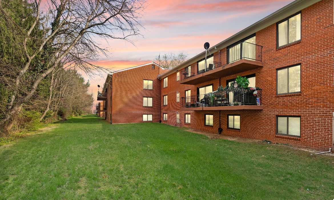 Garrell Group Top Leesburg Realtor 125 K Clubhouse Dr SW 11 web 03