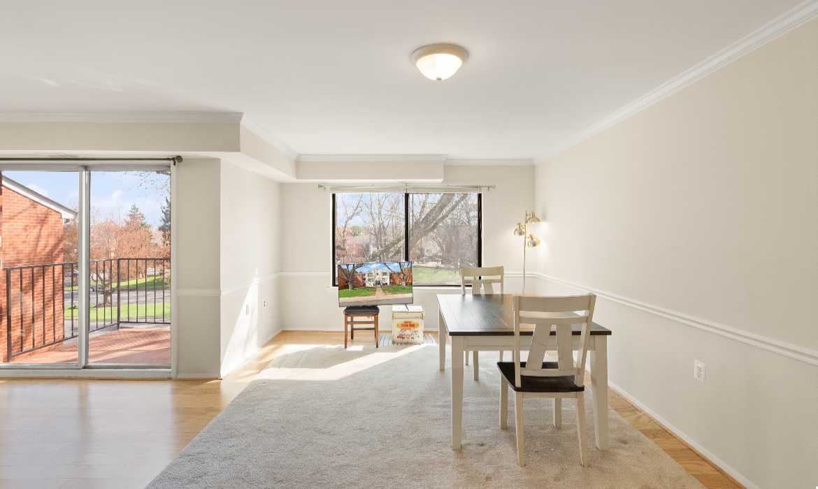 Garrell Group Top Leesburg Realtor 125 K Clubhouse Dr SW 11 web 08