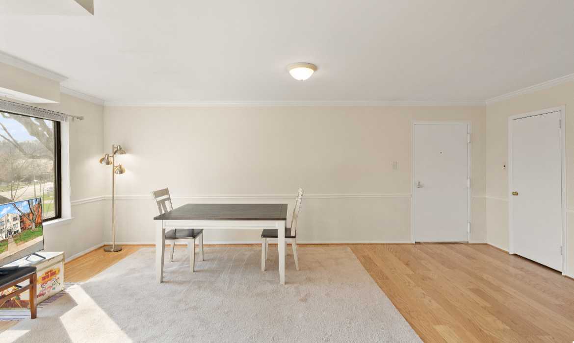 Garrell Group Top Leesburg Realtor 125 K Clubhouse Dr SW 11 web 12