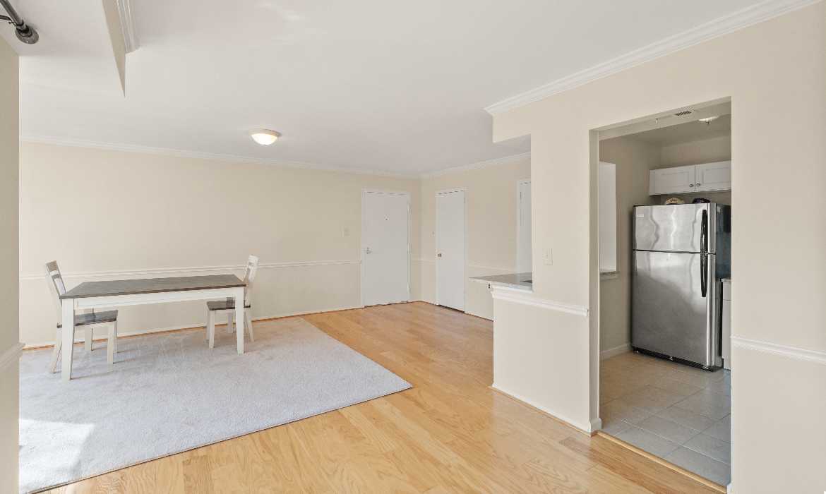 Garrell Group Top Leesburg Realtor 125 K Clubhouse Dr SW 11 web 17