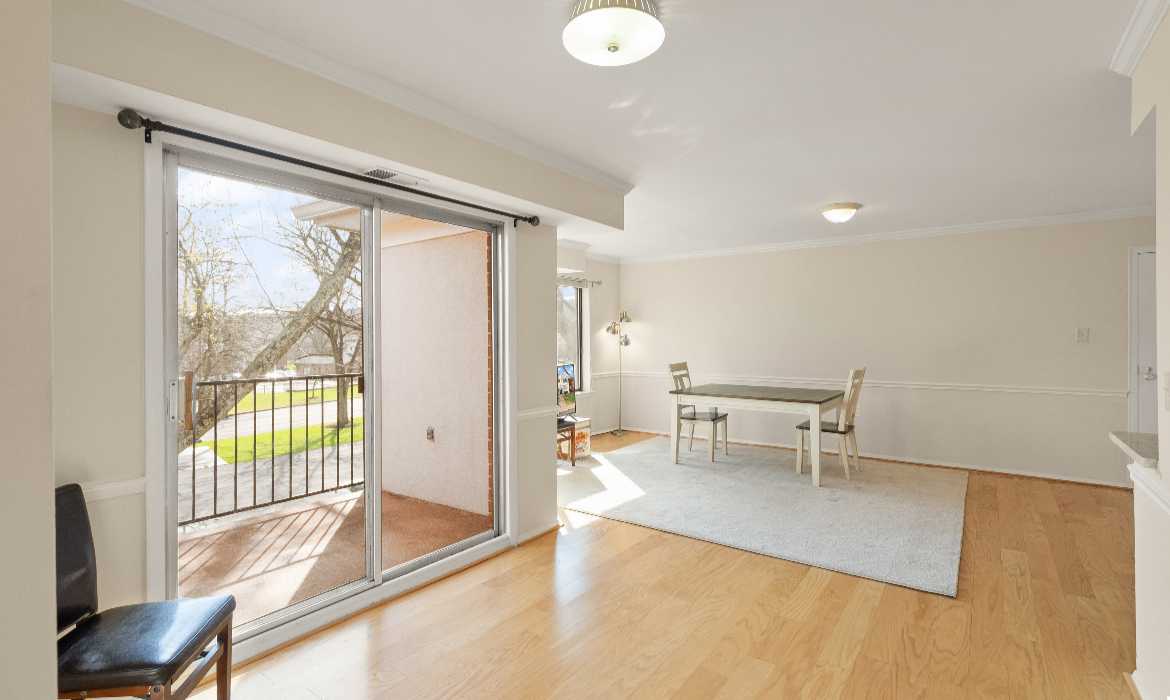 Garrell Group Top Leesburg Realtor 125 K Clubhouse Dr SW 11 web 18