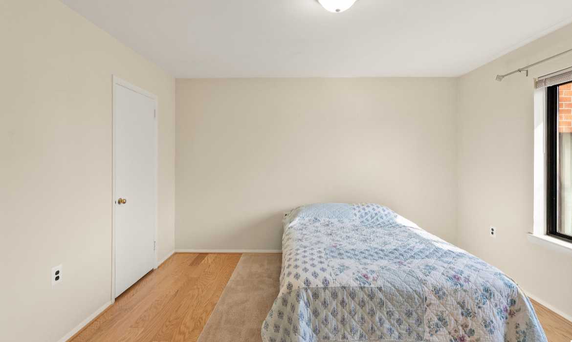 Garrell Group Top Leesburg Realtor 125 K Clubhouse Dr SW 11 web 21