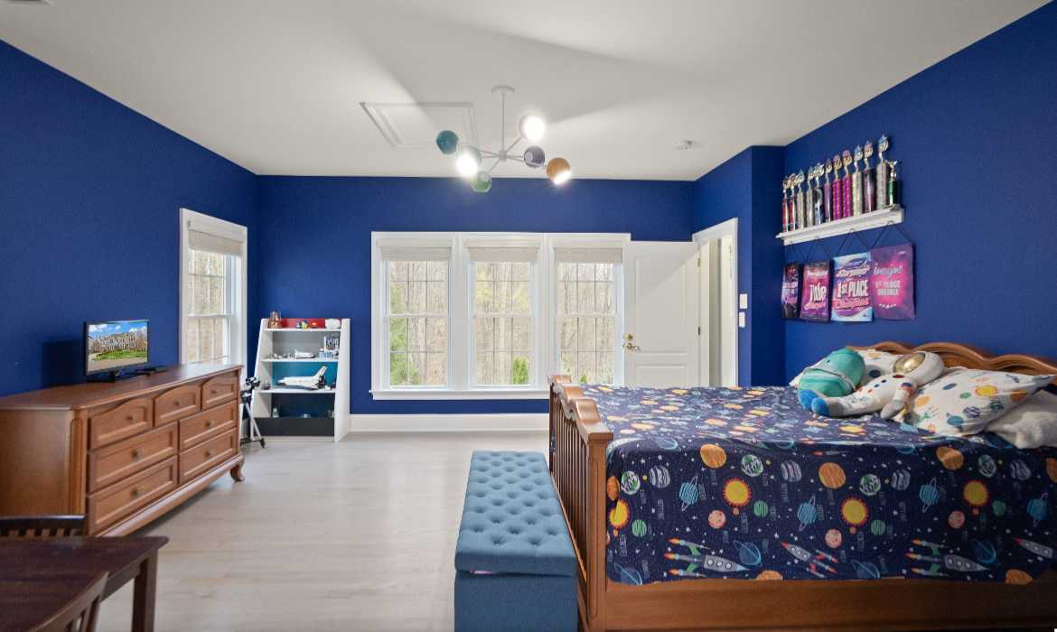 Garrell Group Top Leesburg Realtor 18911 Shropshire Ct web 27