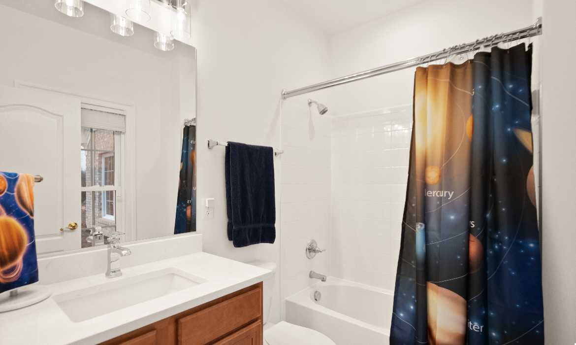 Garrell Group Top Leesburg Realtor 18911 Shropshire Ct web 28