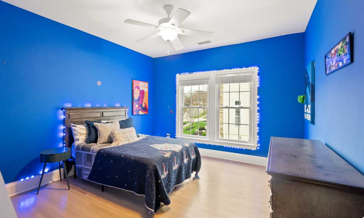 Garrell Group Top Leesburg Realtor 18911 Shropshire Ct web 35