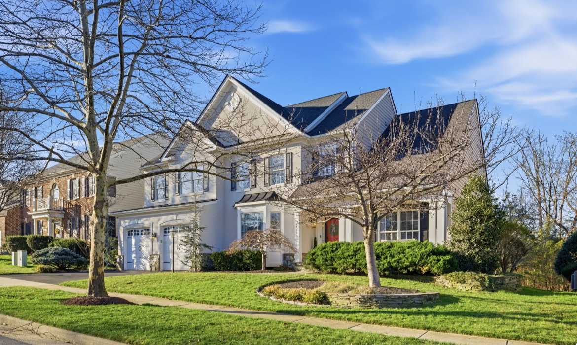 Garrell Group Top Leesburg Realtor 19468 Mill Dam Pl web 03