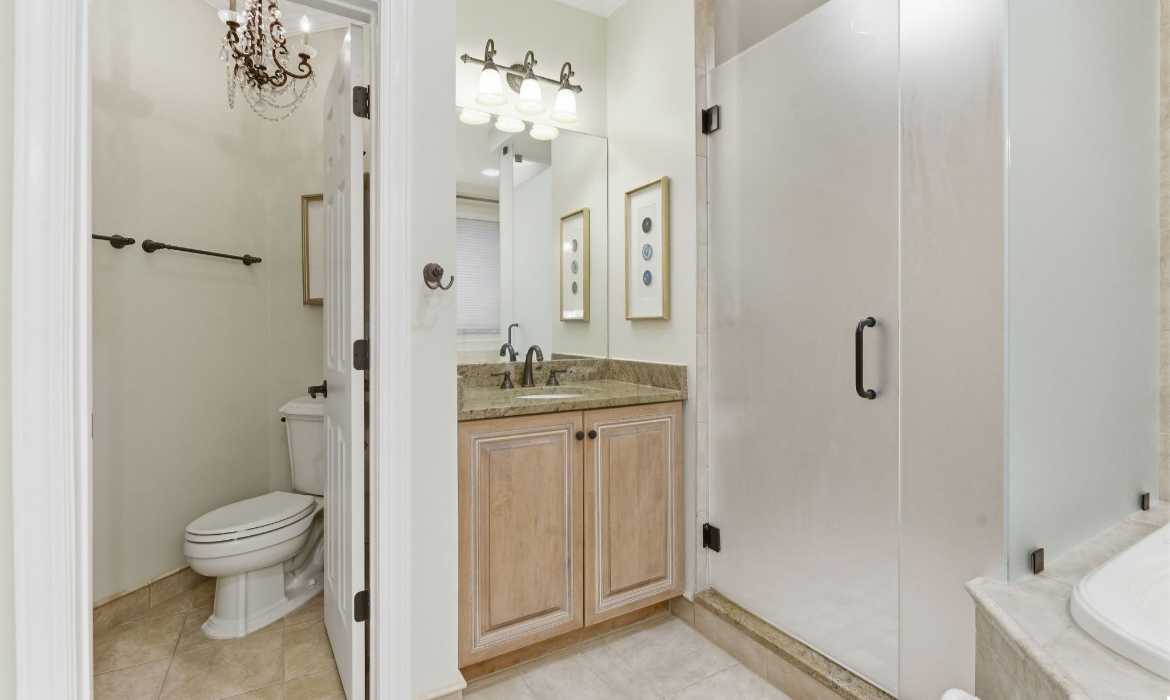 Garrell Group Top Leesburg Realtor 19468 Mill Dam Pl web 16