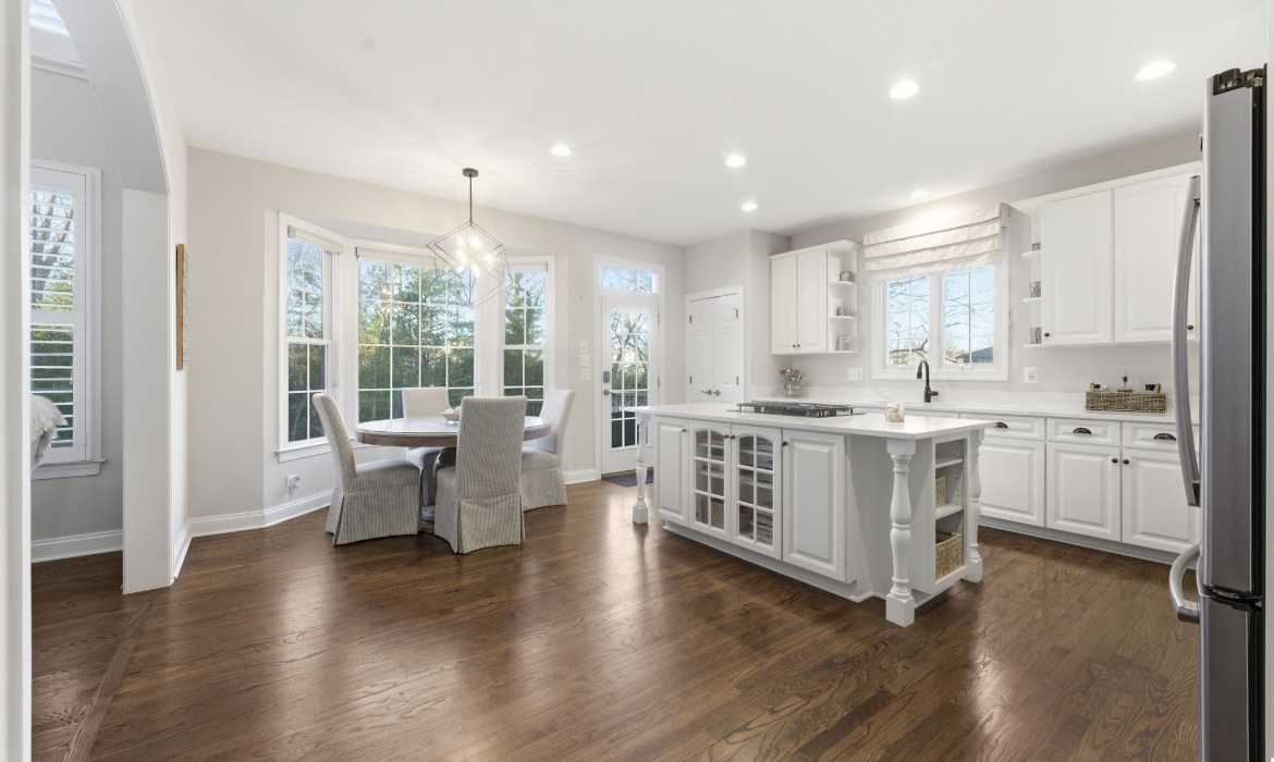 Garrell Group Top Leesburg Realtor 19468 Mill Dam Pl web 17