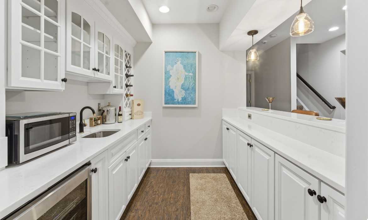 Garrell Group Top Leesburg Realtor 19468 Mill Dam Pl web 36