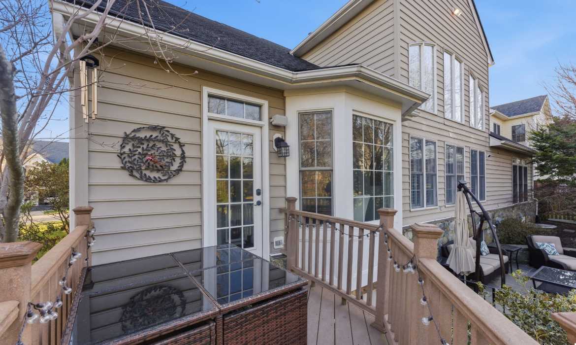 Garrell Group Top Leesburg Realtor 19468 Mill Dam Pl web 44