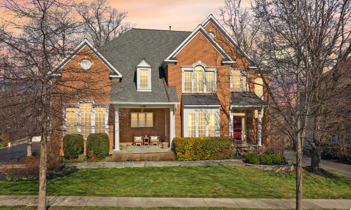 Garrell Group Top Leesburg Realtor 43466 Squirrel Ridge Pl web 01