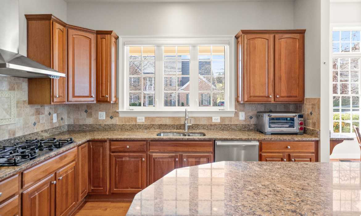 Garrell Group Top Leesburg Realtor 43466 Squirrel Ridge Pl web 14