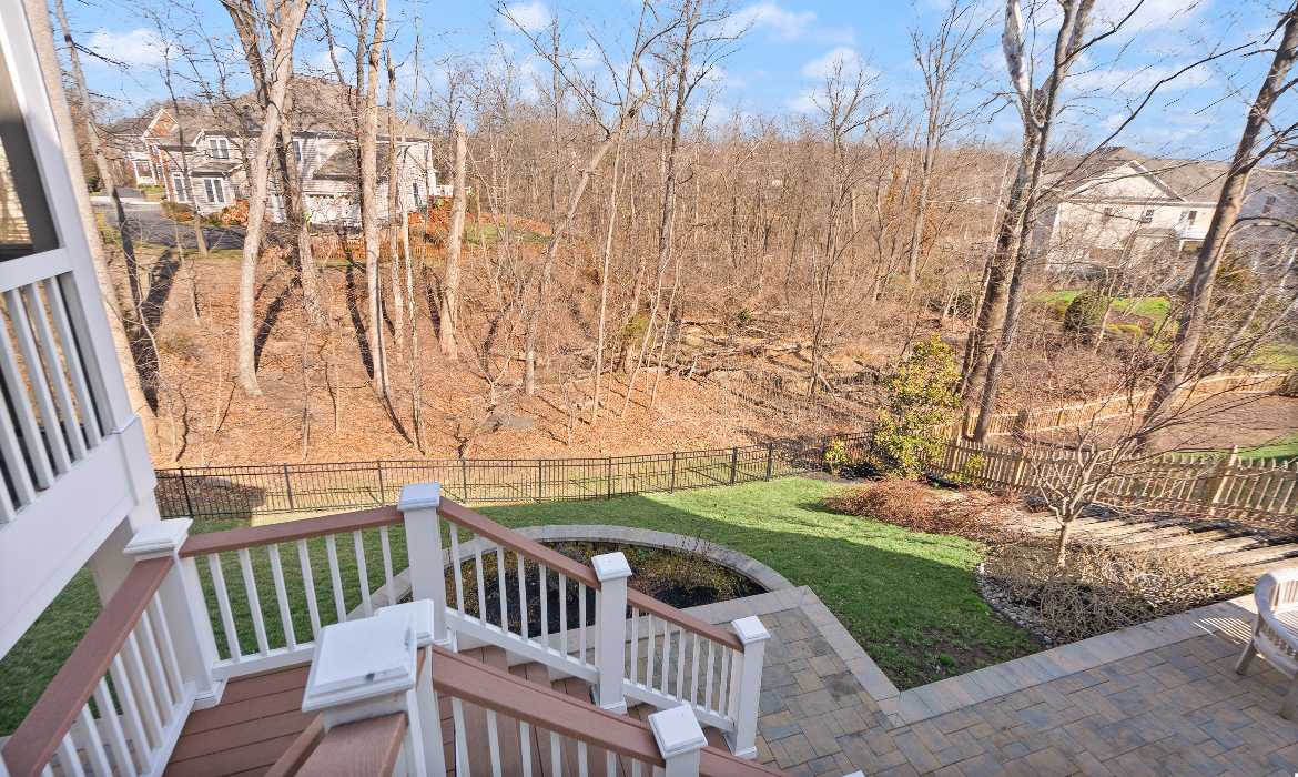 Garrell Group Top Leesburg Realtor 43466 Squirrel Ridge Pl web 42