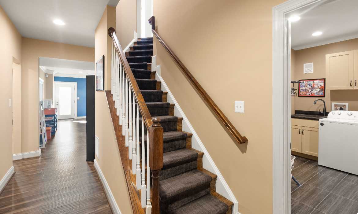 Garrell Group Top Leesburg Realtor 43941 Riverpoint Dr web 35