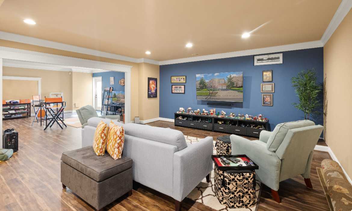 Garrell Group Top Leesburg Realtor 43941 Riverpoint Dr web 39