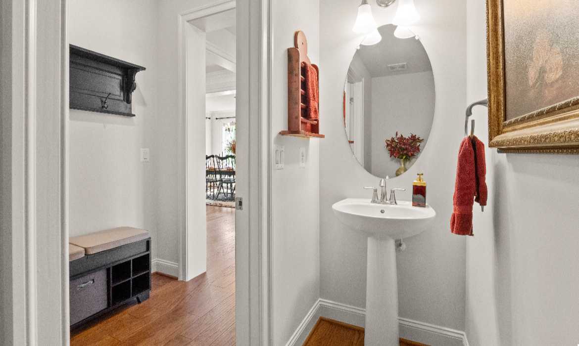 Garrell Group Top Aldie Realtor 40865 Glenpane Way web 22