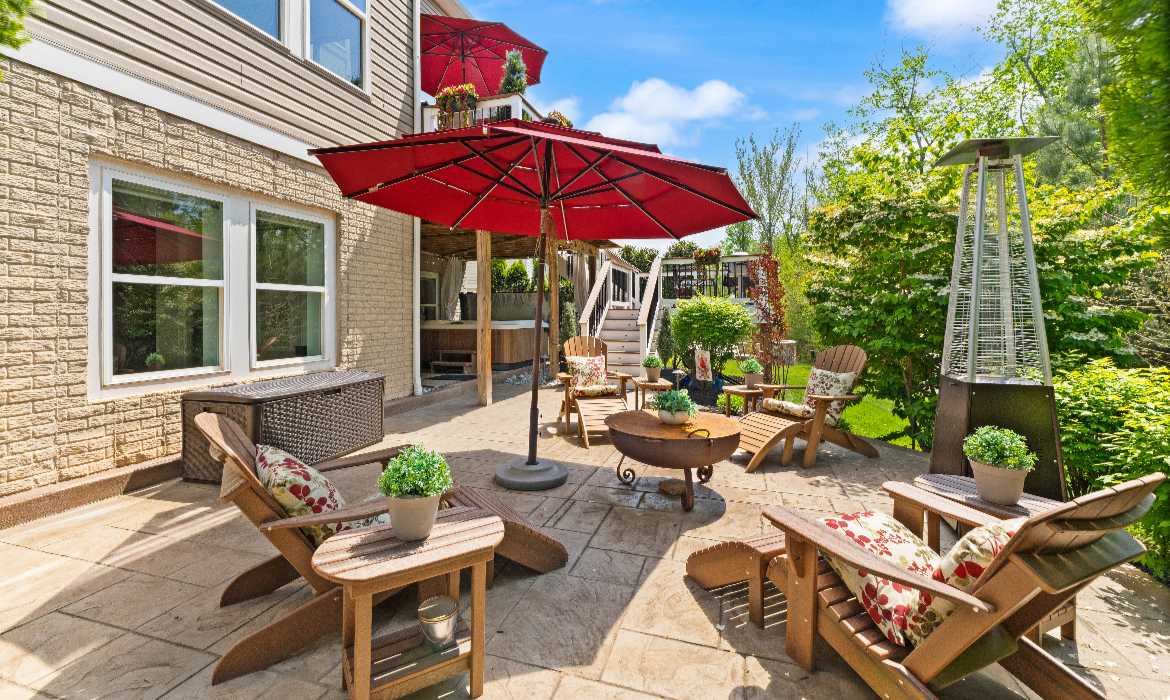 Garrell Group Top Aldie Realtor 40865 Glenpane Way web 30