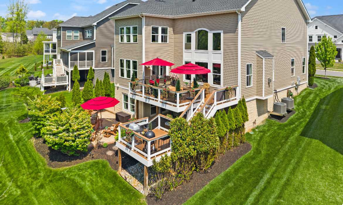 Garrell Group Top Aldie Realtor 40865 Glenpane Way web 32