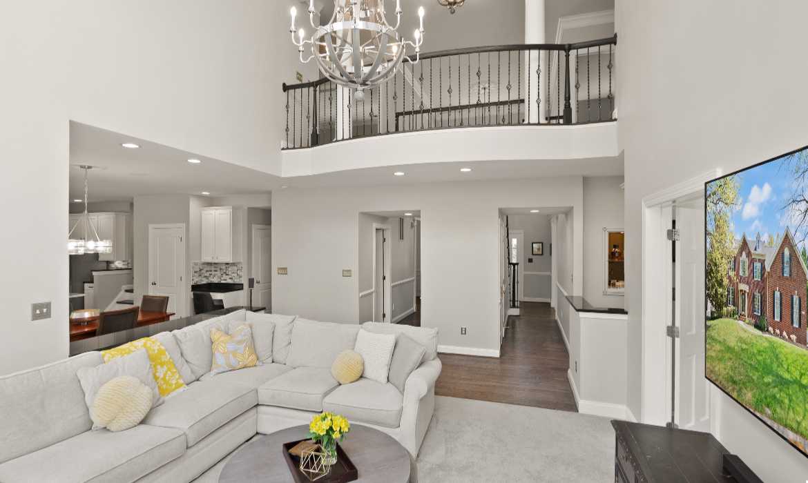 Garrell Group Top Ashburn Realtor 19944 Interlachen Cir web 07