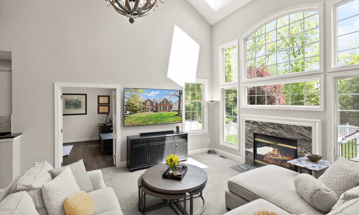 Garrell Group Top Ashburn Realtor 19944 Interlachen Cir web 08