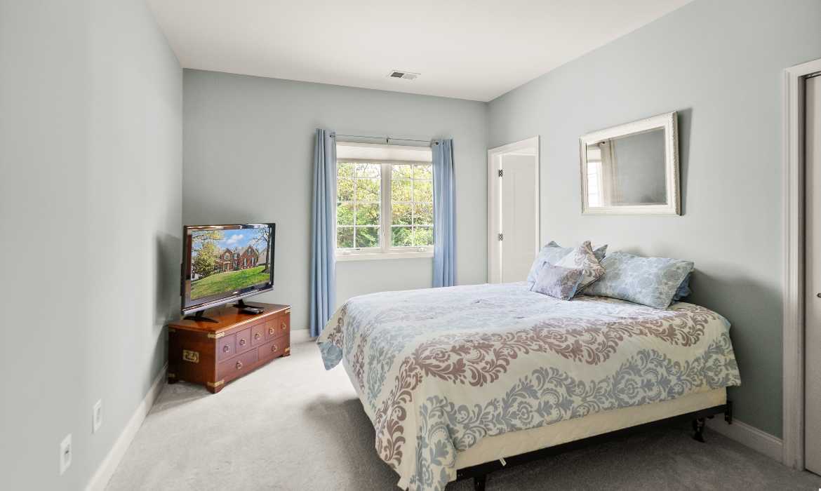 Garrell Group Top Ashburn Realtor 19944 Interlachen Cir web 24