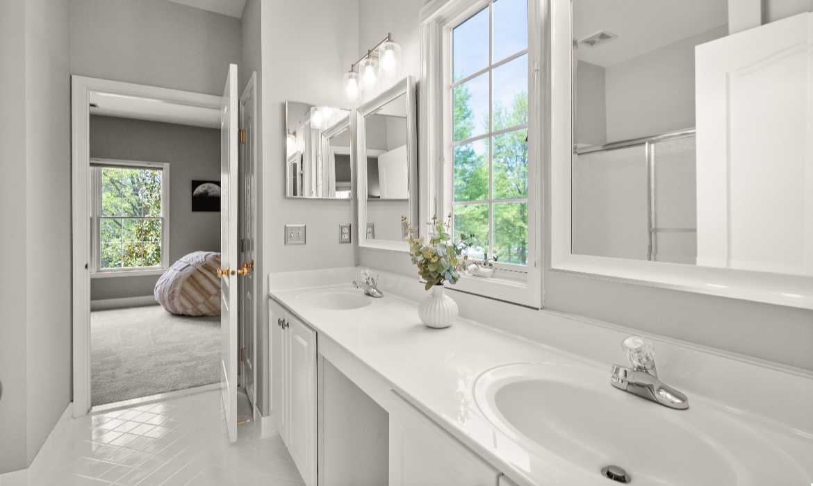 Garrell Group Top Ashburn Realtor 19944 Interlachen Cir web 27