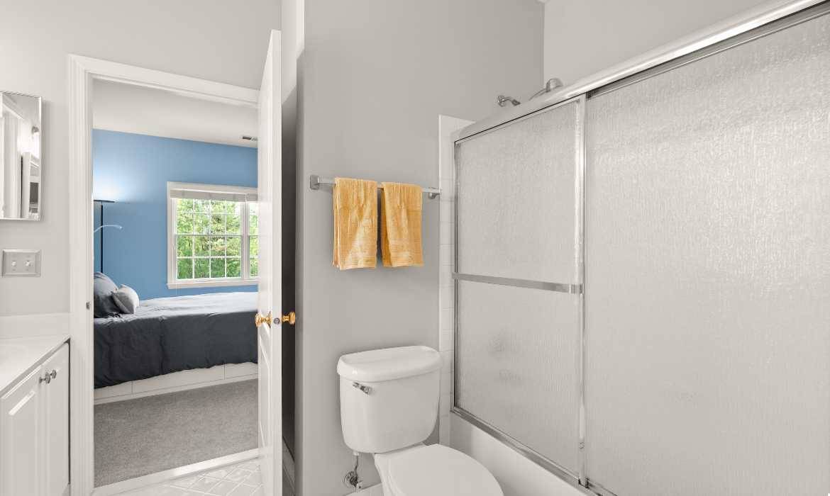 Garrell Group Top Ashburn Realtor 19944 Interlachen Cir web 28