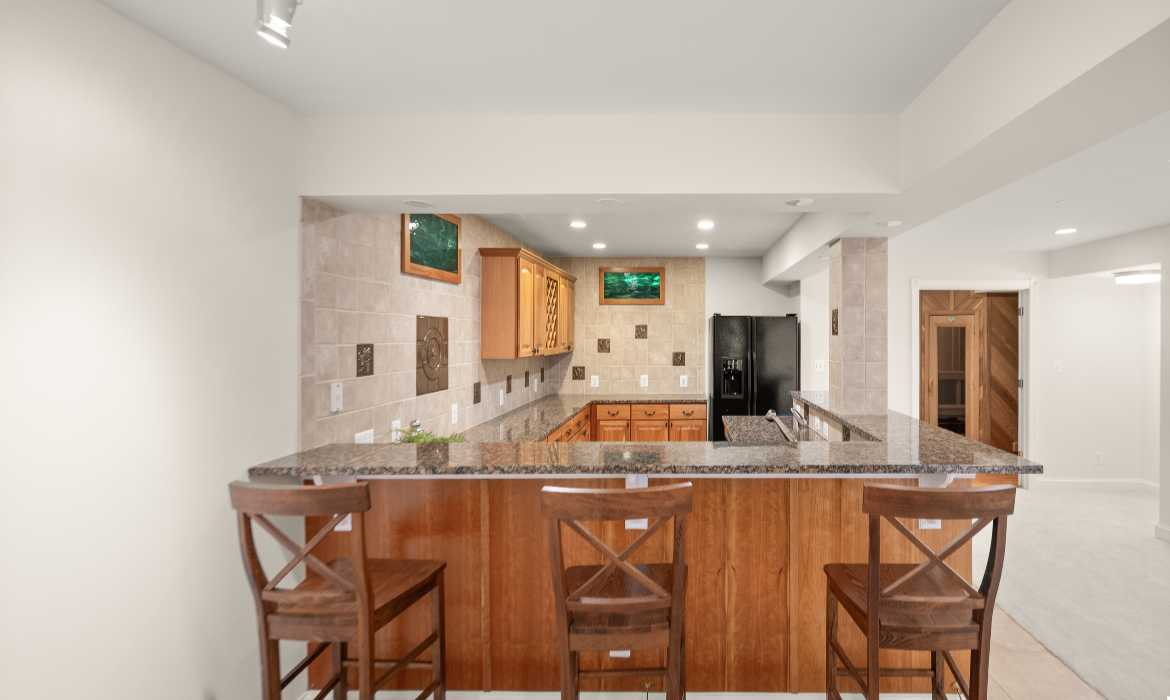 Garrell Group Top Ashburn Realtor 19944 Interlachen Cir web 32